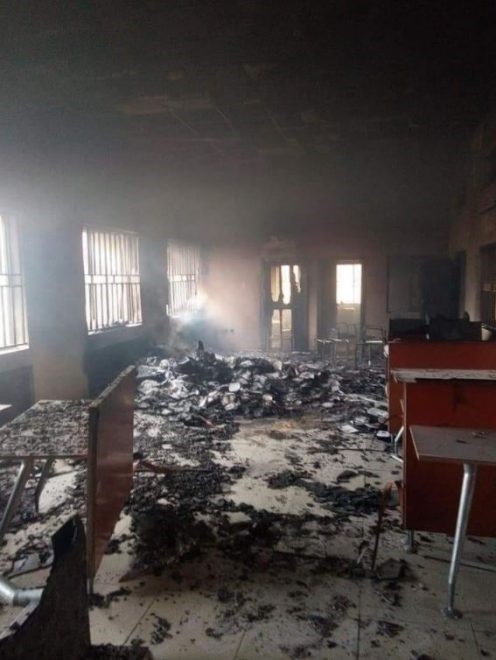 Hoodlums set ablaze Federal High Court in Ebonyi