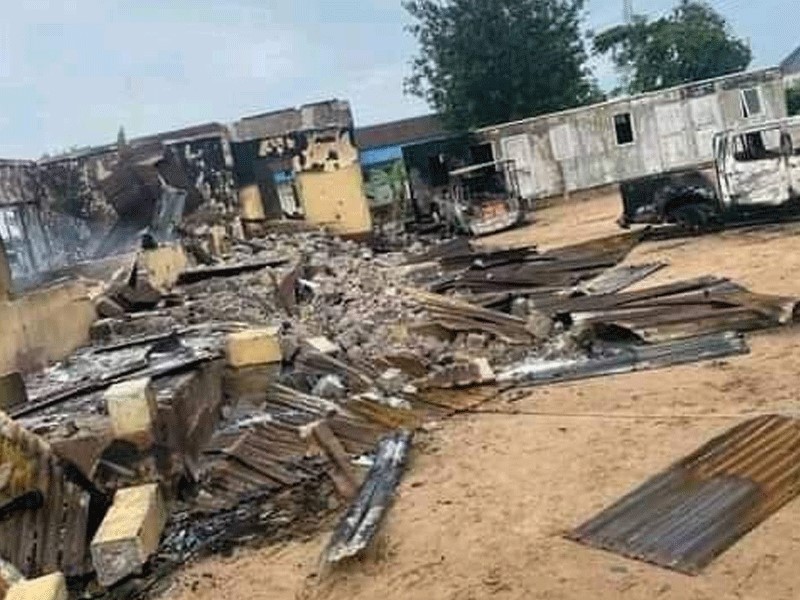 Gunmen bomb Delta police station