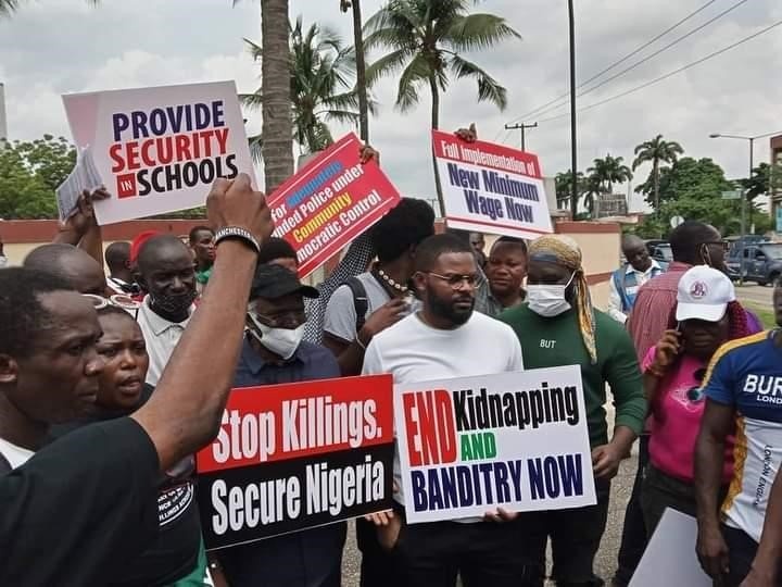 Nigerian youths lead protest against insecurity, poverty