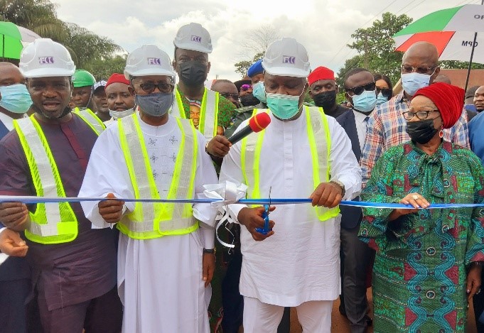 Gov. Ugwuanyi intervenes on Amagunze/Amechi Idodo/Oruku bridge; flags off privately-funded 5.4km road