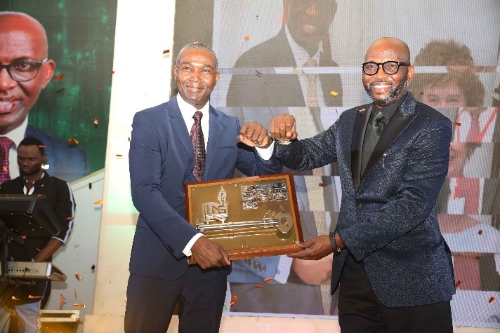 Attah hands over NLNG key to Mshelbila