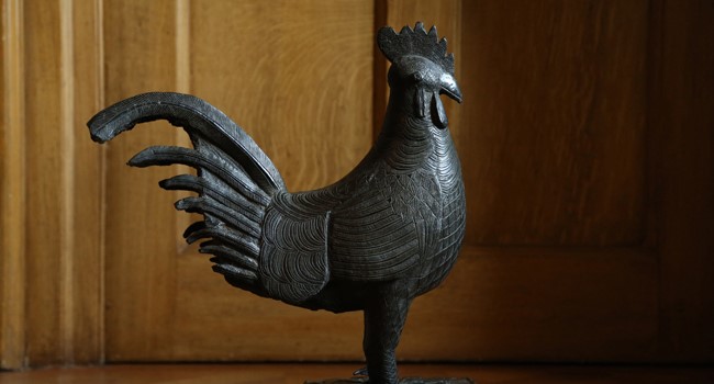 Cambridge University returns looted Benin bronze artefact ‘Okukor’ to Nigeria
