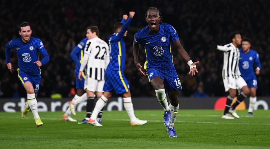 Chelsea demolish Juventus to reach Champions League last 16