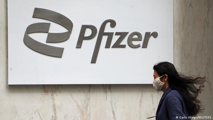 Pfizer seeks US emergency authorization for COVID-19 pill