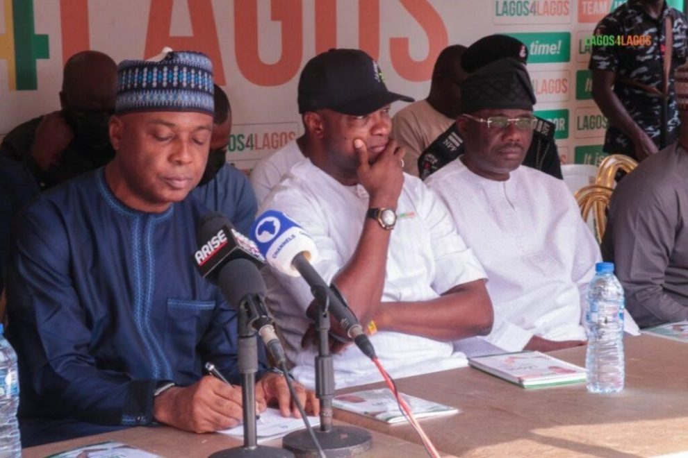 2023: APC group in Lagos decamps to PDP