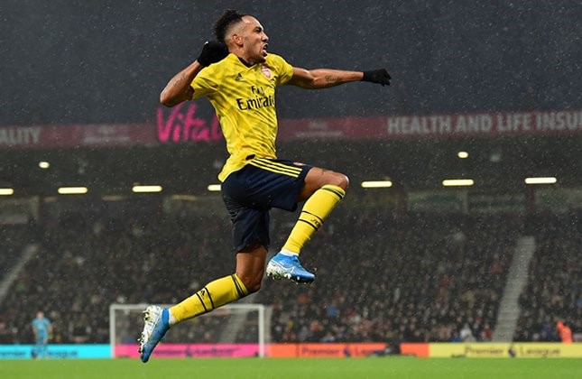 Juventus, Barcelona approach Arsenal for Aubameyang