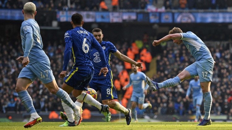 De Bruyne strike against Chelsea stretches Man City Premier League lead