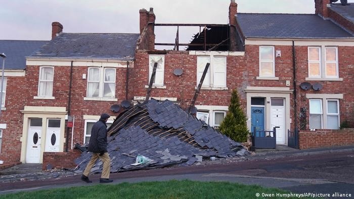 Fierce Storm Malik pounds Northern Europe