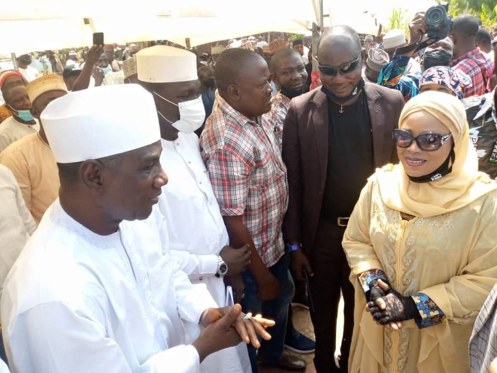 Crowd boos FCT Minister during presentation of certificates to council chairmen