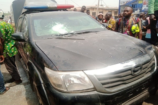 Robbers attack bullion van, kill 2 policemen, 5 others in Ibadan
