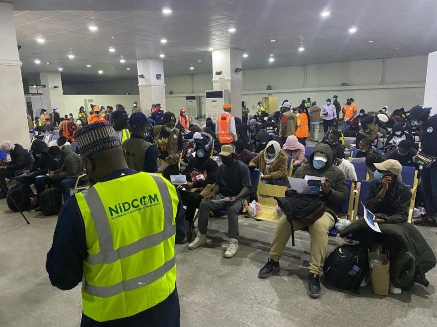 Ukraine: Fed Govt evacuates 122 Nigerians from Poland