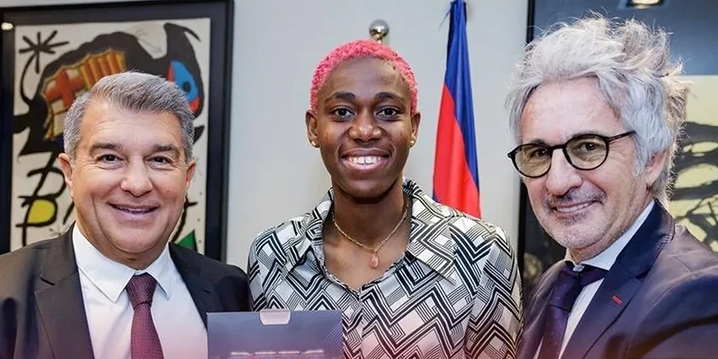 Oshoala extends Barca contract until 2024
