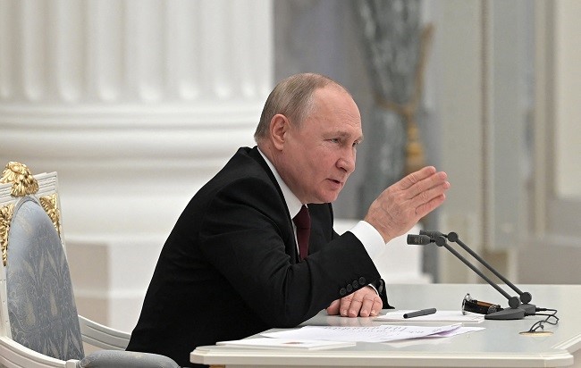 Putin insists on ruble accounts for EU nations to buy Russian gas