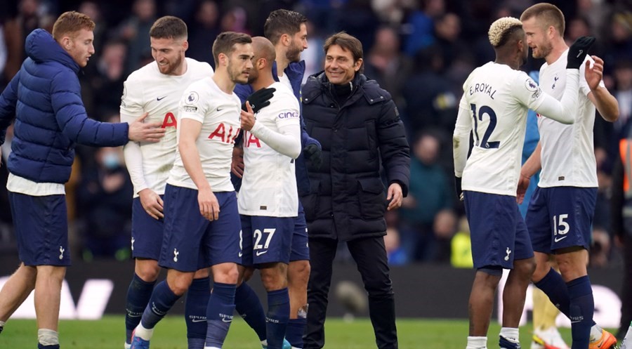 Premier League: Tottenham romp into fourth place, West Ham leave Everton in relegation danger
