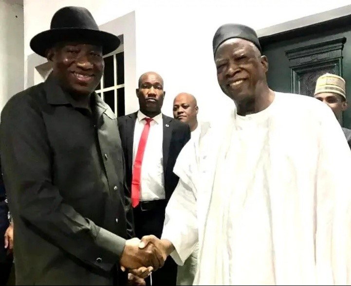 2023 presidency: Amid denial, Jonathan meets APC National Chairman in Abuja