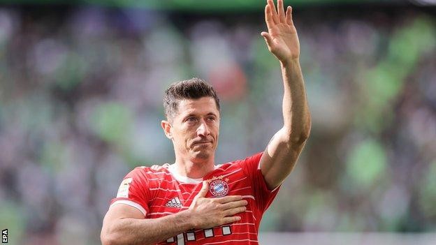 Robert Lewandowski: Barcelona reach agreement with Bayern Munich to sign Poland striker