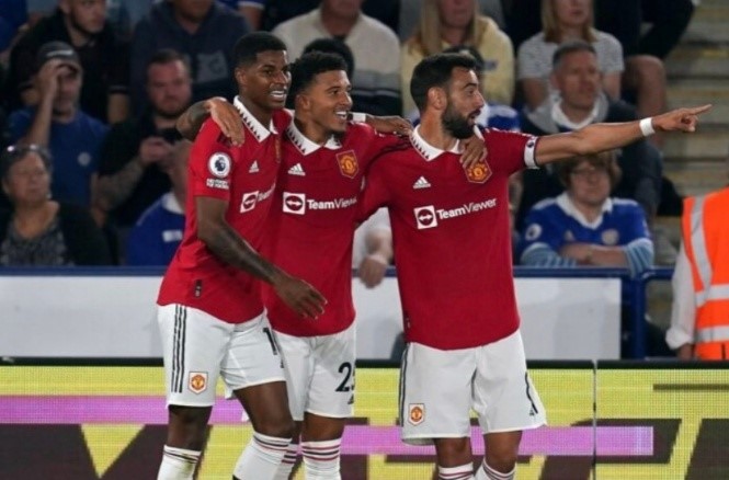Sancho scores winner for Man Utd at Leicester