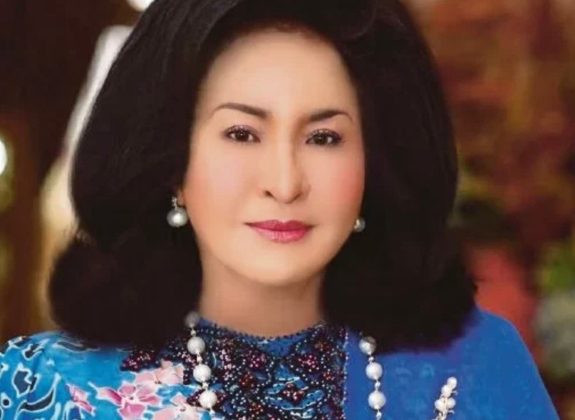 Former Malaysia’s first lady to spend 10 years in jail for bribery