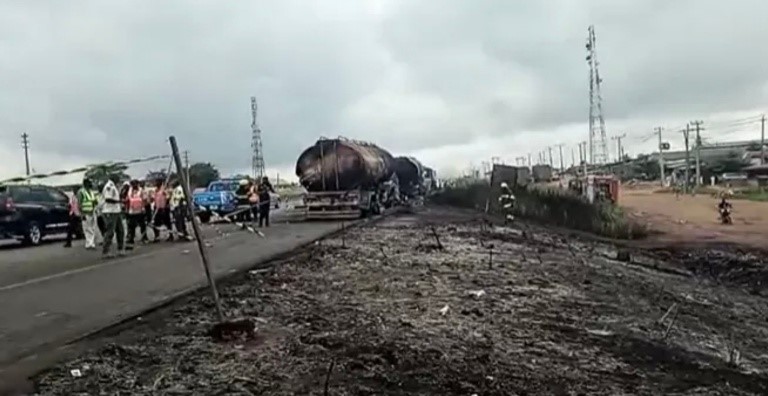 Tanker explodes on Lagos-Ibadan Expressway