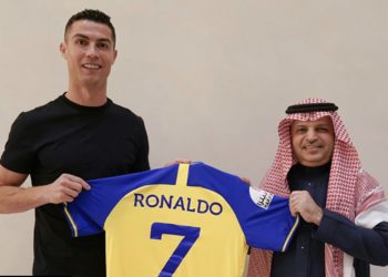 Ronaldo signs €200m Al Nassr deal