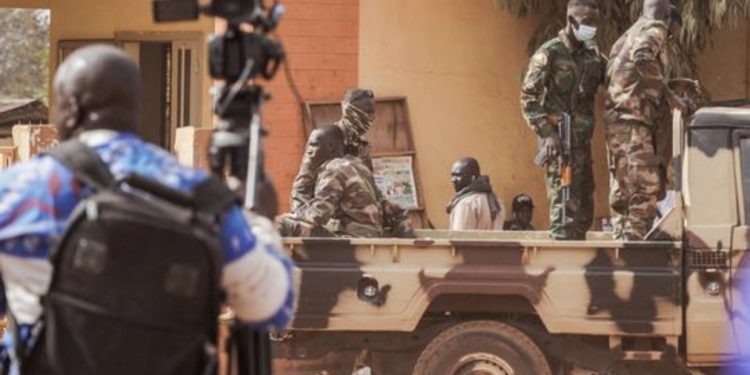 Mali pardons 49 Ivorian soldiers