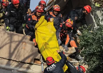 Another earthquake strikes Turkey, kills 3