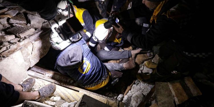 Death toll rises to 1,800 in Turkey, Syria earthquake