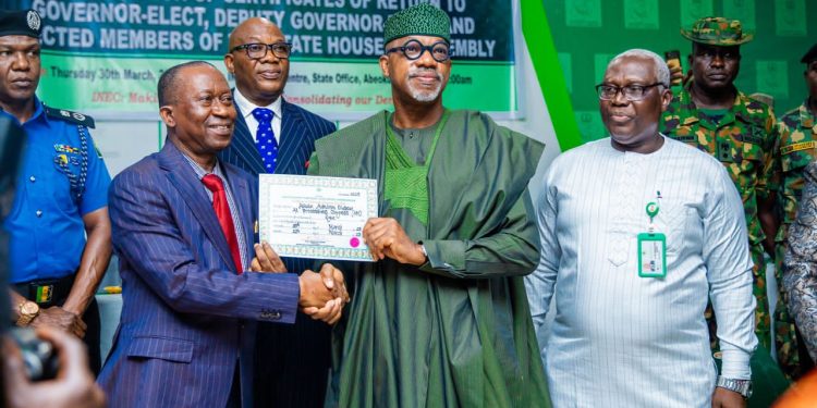 Gov. Abiodun, deputy, Ogun lawmakers-elect receive Certificate of Return