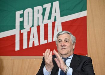 Italy absolves self from bill to ban English in official documents