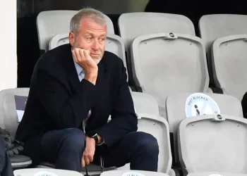 US, UK hit Abramovich, others with new sanctions