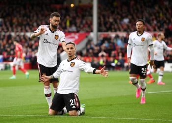 Man Utd up to third after Antony, Dalot goals secure win at Forest