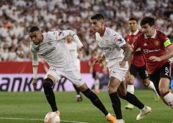 Sevilla dump Man Utd out of Europa League