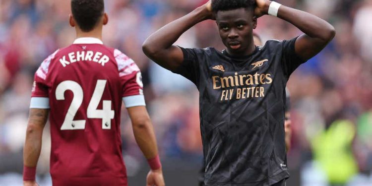Arsenal squander two-goal lead in draw at West Ham