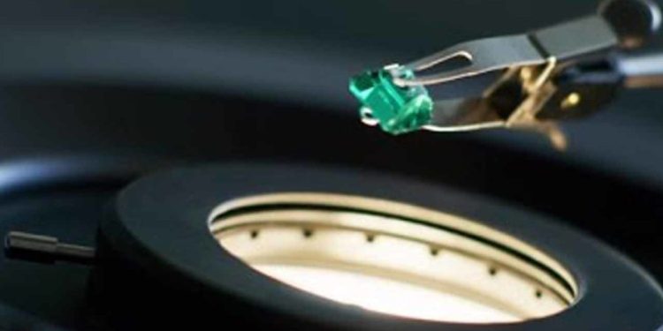 FG inaugurates first gemstone market in Oyo