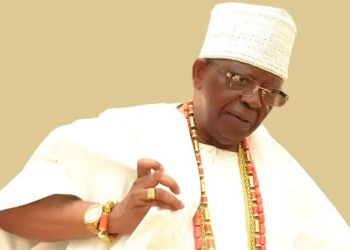 Tinubu, VIPs pay tribute as FCMB founder, Balogun, is buried