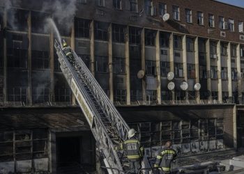 70 die in South Africa building fire