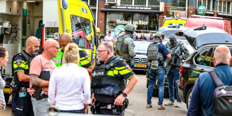 Gunman kills 3 in twin Dutch shootings
