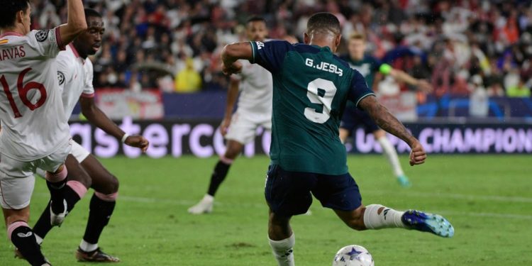 Jesus steers Arsenal to win over Sevilla