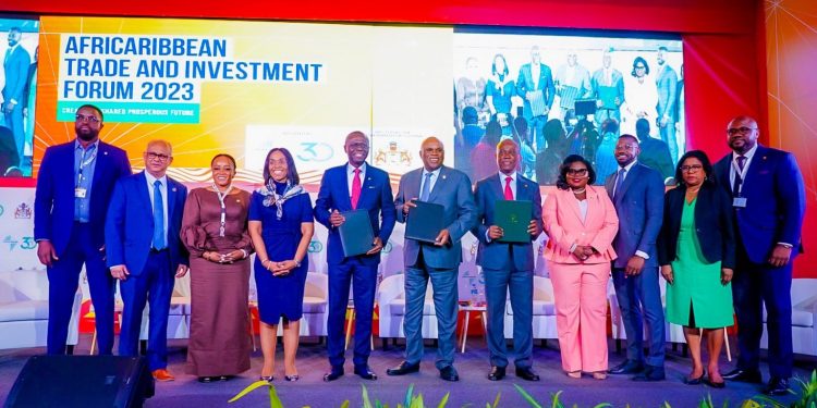 Lagos secures $1.352bn partnership for fourth mainland bridge, blue Line