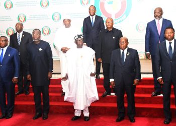 ECOWAS team negotiates with Niger on return to civil rule