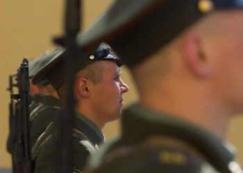 Russian teenager shoots classmates, injures five