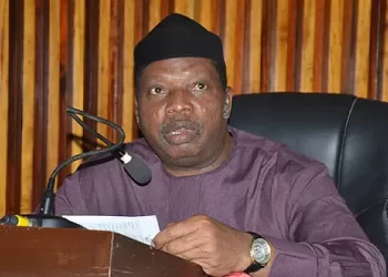 N2.5bn fraud: EFCC docks impeached Ogun Speaker, Oluomo, two others