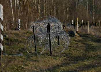 Russia preparing for military confrontation with West, says Estonia