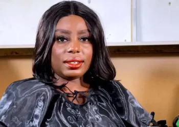 Nigerian female engineer, Kemisola Bolarinwa invents smart bra to detect breast cancer
