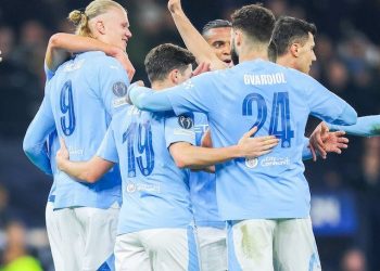Man City sail through to Champions League q/finals