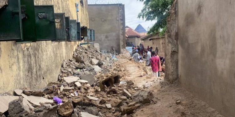 118 inmates escape as rainstorm destroys Niger State prison