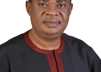 Angry youths chase pro-Wike chairman from Rivers Secretariat