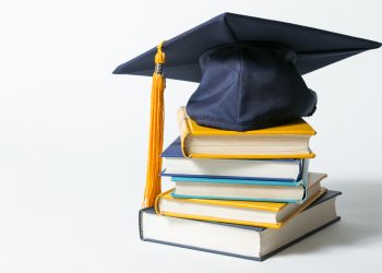 FG slashes allowances of Nigerian students in Russia
