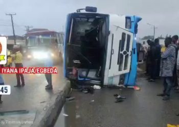 11 injured as BRT bus, truck fall on Lagos roads