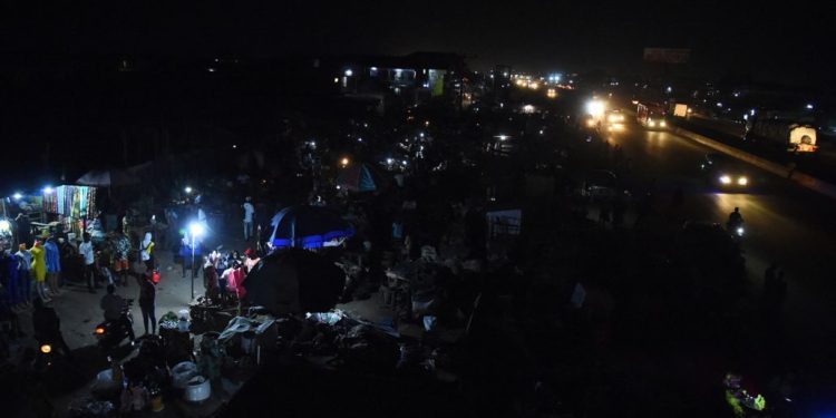 Power grid collapses again